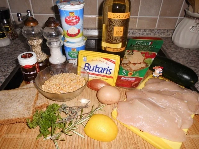 Hähnchenbrust mit Kräuterhaube auf Zucchinischaum>> - Rezept - Bild Nr. 2