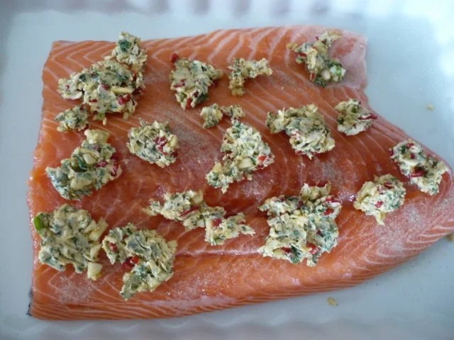 Rezept: Lachsfilet mit Würzbutter Bild Nr. 9 Lachsfilet mit Würzbutter - Rezept - Bild Nr. 9