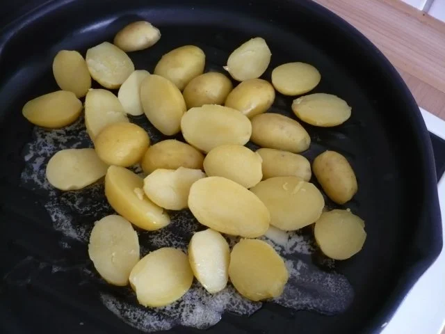 Rezept: Lachsfilet mit Würzbutter Bild Nr. 10 Lachsfilet mit Würzbutter - Rezept - Bild Nr. 10