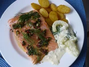 Lachsfilet mit Würzbutter - Rezept