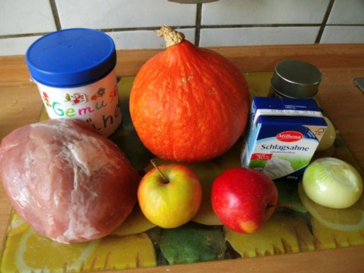 Schweinebraten mit Kürbis Apfelfüllung - einfach - 97 kcal/100g
