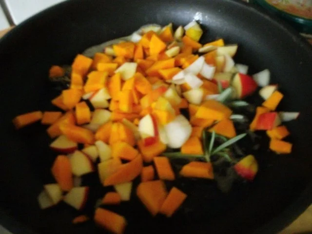 Schweinebraten mit Kürbis-Apfelfüllung - Rezept - Bild Nr. 5