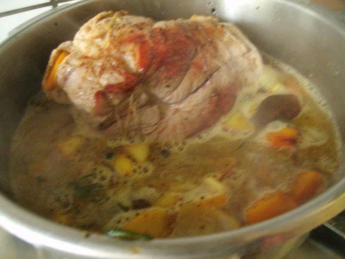 Schweinebraten mit Kürbis-Apfelfüllung - Rezept - Bild Nr. 11