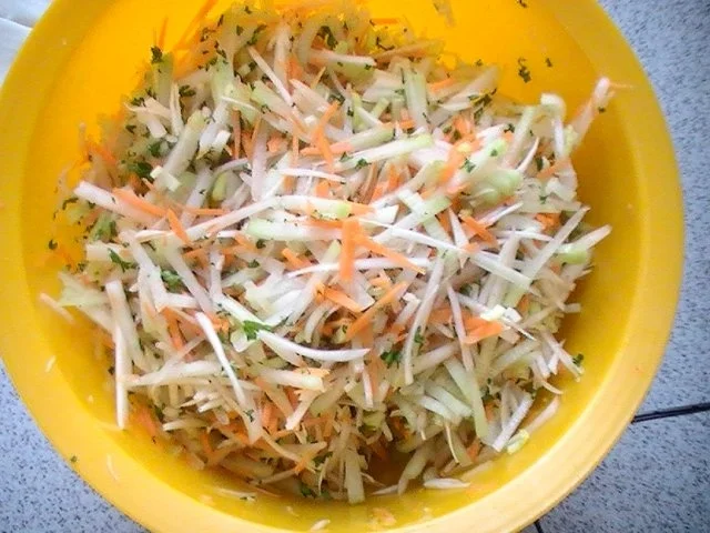 Gemüsestrudel mit Tomatensauce - Rezept - Bild Nr. 3