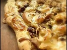 Rezept: Steinpilz-Birnen-Pizza Steinpilz-Birnen-Pizza - Rezept