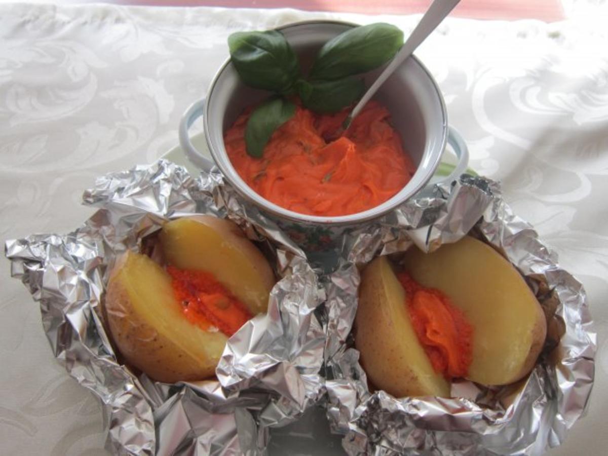 Folienkartoffeln mit Tomatenbutter - schnell &amp; einfach - von Sheeva1960