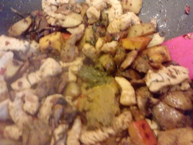 Rezept: PIMP MY KÜRBIS -- RESTEVERWERTUNG MEINES HERBSTGEMÜSES Bild Nr. 4 PIMP MY KÜRBIS -- RESTEVERWERTUNG MEINES HERBSTGEMÜSES - Rezept - Bild Nr. 4