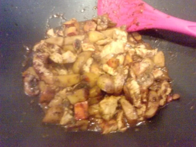 Rezept: PIMP MY KÜRBIS -- RESTEVERWERTUNG MEINES HERBSTGEMÜSES Bild Nr. 6 PIMP MY KÜRBIS -- RESTEVERWERTUNG MEINES HERBSTGEMÜSES - Rezept - Bild Nr. 6