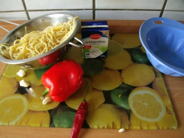 Spaghetti mit Knoblauch Paprika und Garnelen - Rezept - Bild Nr. 5