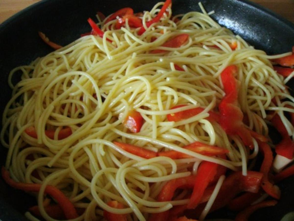 Spaghetti mit Knoblauch Paprika und Garnelen - Rezept - Bild Nr. 6