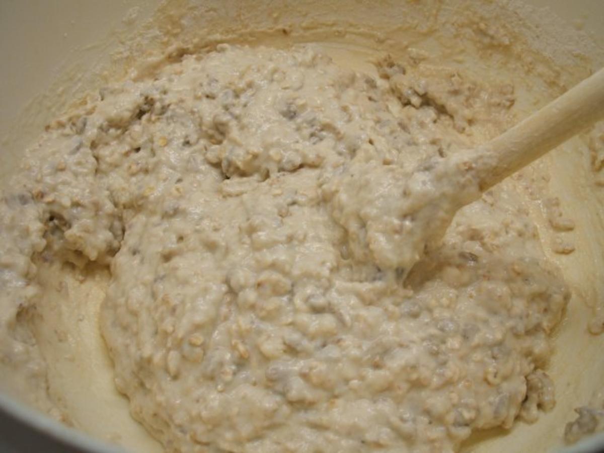 Brot/Brötchen: Milch-Knäcke mit Sonnenblumenkernen - Rezept - Bild Nr. 3