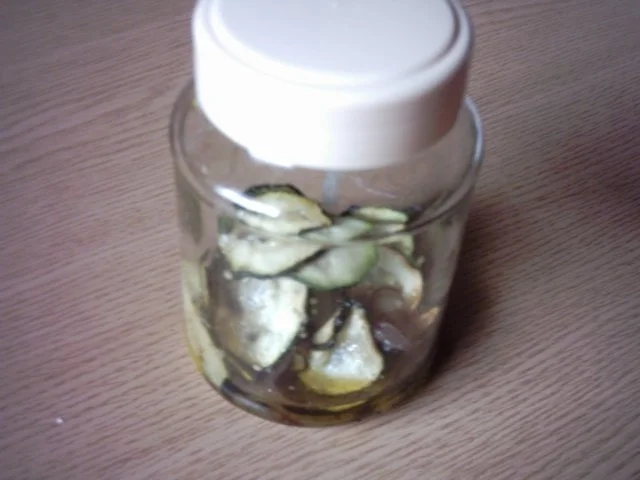 Rezept: Zucchini eingelegt Zucchini eingelegt - Rezept
