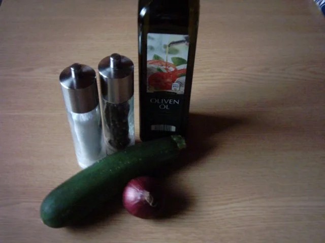 Rezept: Zucchini eingelegt Bild Nr. 2 Zucchini eingelegt - Rezept - Bild Nr. 2