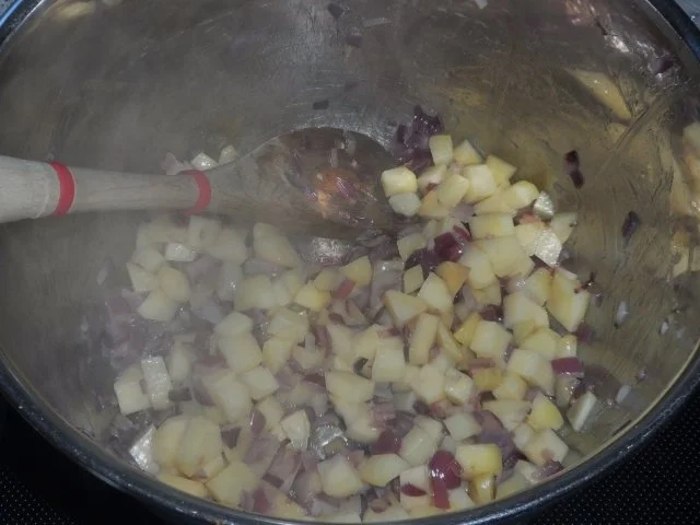 Herzhafter Linsen-Gemüse-Eintopf mit Kabanossi und Kasseler - Rezept - Bild Nr. 4