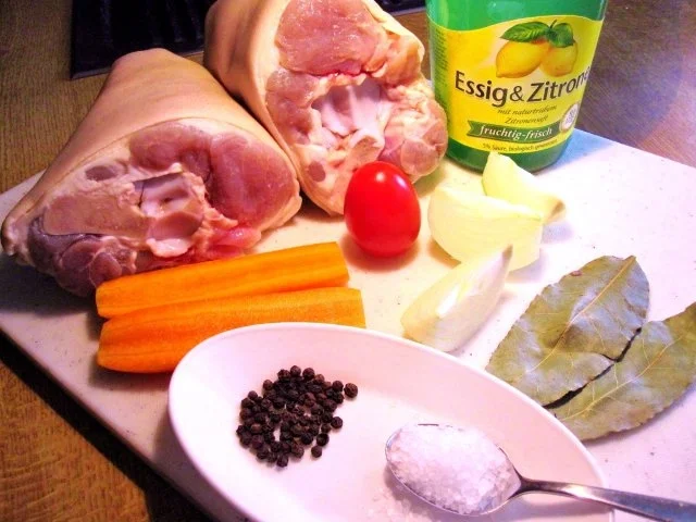 Gepökelte Haxe mit Kraut ... - Rezept - Bild Nr. 2