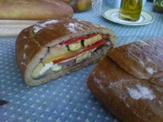 Antipasti im Brotmantel - Rezept