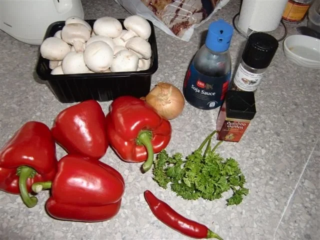 Gefüllte Paprikahälften mit Champignons à la Heiko - Rezept - Bild Nr. 2