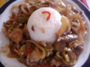Rindfleisch mit Zwiebeln und Lauch - Rezept