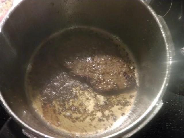 Soßfleisch mit ungarischen Nudeln (Tarhonya) aus dem Kelomat (Druckkochtopf) - Rezept - Bild Nr. 5