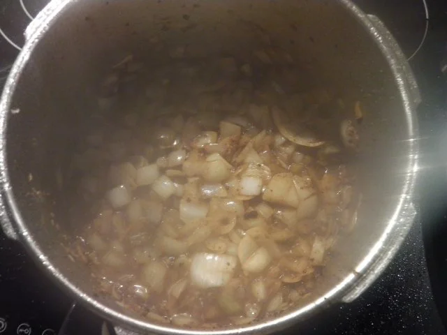 Soßfleisch mit ungarischen Nudeln (Tarhonya) aus dem Kelomat (Druckkochtopf) - Rezept - Bild Nr. 6