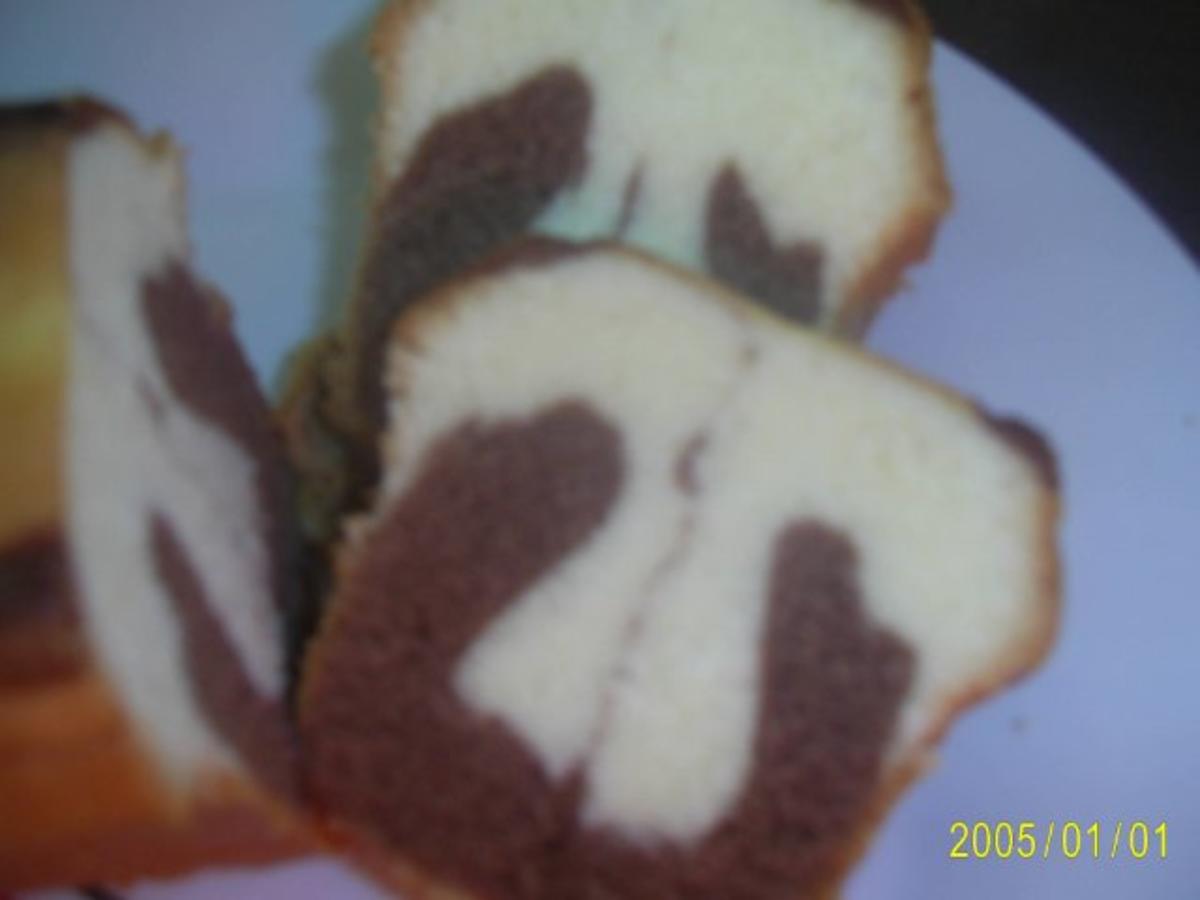 Bilder für Kuchen: Saftiger Marmorkuchen - Rezept