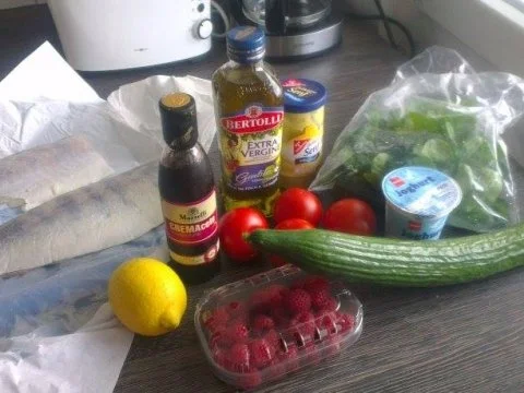 Rezept: Knuspriger Zander an einem fruchtigem Feldsalat mit Honig-Senf-Dressing Bild Nr. 2 Knuspriger Zander an einem fruchtigem Feldsalat mit Honig-Senf-Dressing - Rezept - Bild Nr. 2