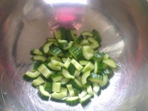 Rezept: Knuspriger Zander an einem fruchtigem Feldsalat mit Honig-Senf-Dressing Bild Nr. 5 Knuspriger Zander an einem fruchtigem Feldsalat mit Honig-Senf-Dressing - Rezept - Bild Nr. 5