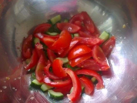 Rezept: Knuspriger Zander an einem fruchtigem Feldsalat mit Honig-Senf-Dressing Bild Nr. 6 Knuspriger Zander an einem fruchtigem Feldsalat mit Honig-Senf-Dressing - Rezept - Bild Nr. 6