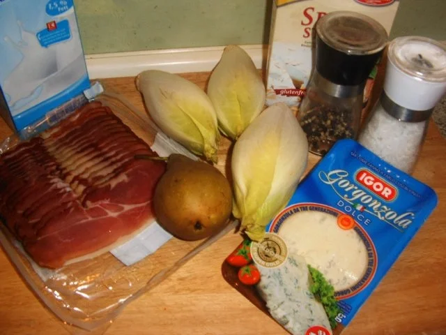 Rezept: Chicoree-Birnen-Auflauf Bild Nr. 2 Chicoree-Birnen-Auflauf - Rezept - Bild Nr. 2