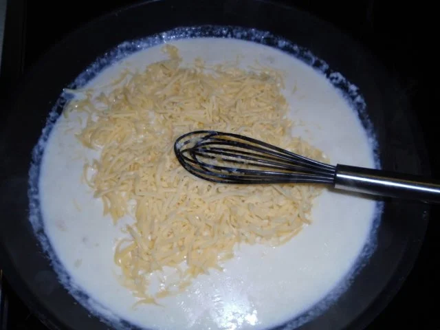 Rezept: Nudel-Auflauf mit Schinken und Käse-Sauce Bild Nr. 7 Nudel-Auflauf mit Schinken und Käse-Sauce - Rezept - Bild Nr. 7