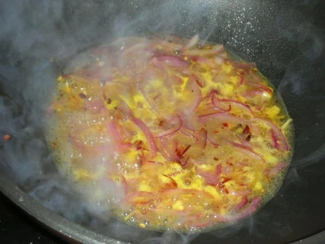 Gebratene Lachsforelle mit fruchtigem Gemüse und Kartoffel-Filoteig-Päckchen - Rezept - Bild Nr. 12