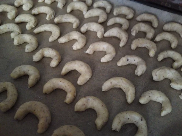 Rezept: Beste Weihnachtsplätzchen ever Omas Vanillekipferl für 3 Bleche Bild Nr. 5 Beste Weihnachtsplätzchen ever Omas Vanillekipferl für 3 Bleche - Rezept - Bild Nr. 5