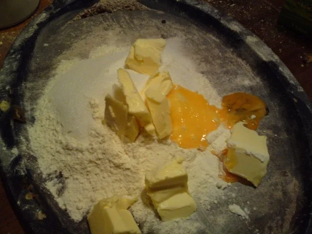 Rezept: Omas Weihnachtsplätzchen BEST EVER fruchtige Butterkekse mit Erbeergelee Doppelkekse Bild Nr. 2 Omas Weihnachtsplätzchen BEST EVER fruchtige Butterkekse mit Erbeergelee Doppelkekse - Rezept - Bild Nr. 2