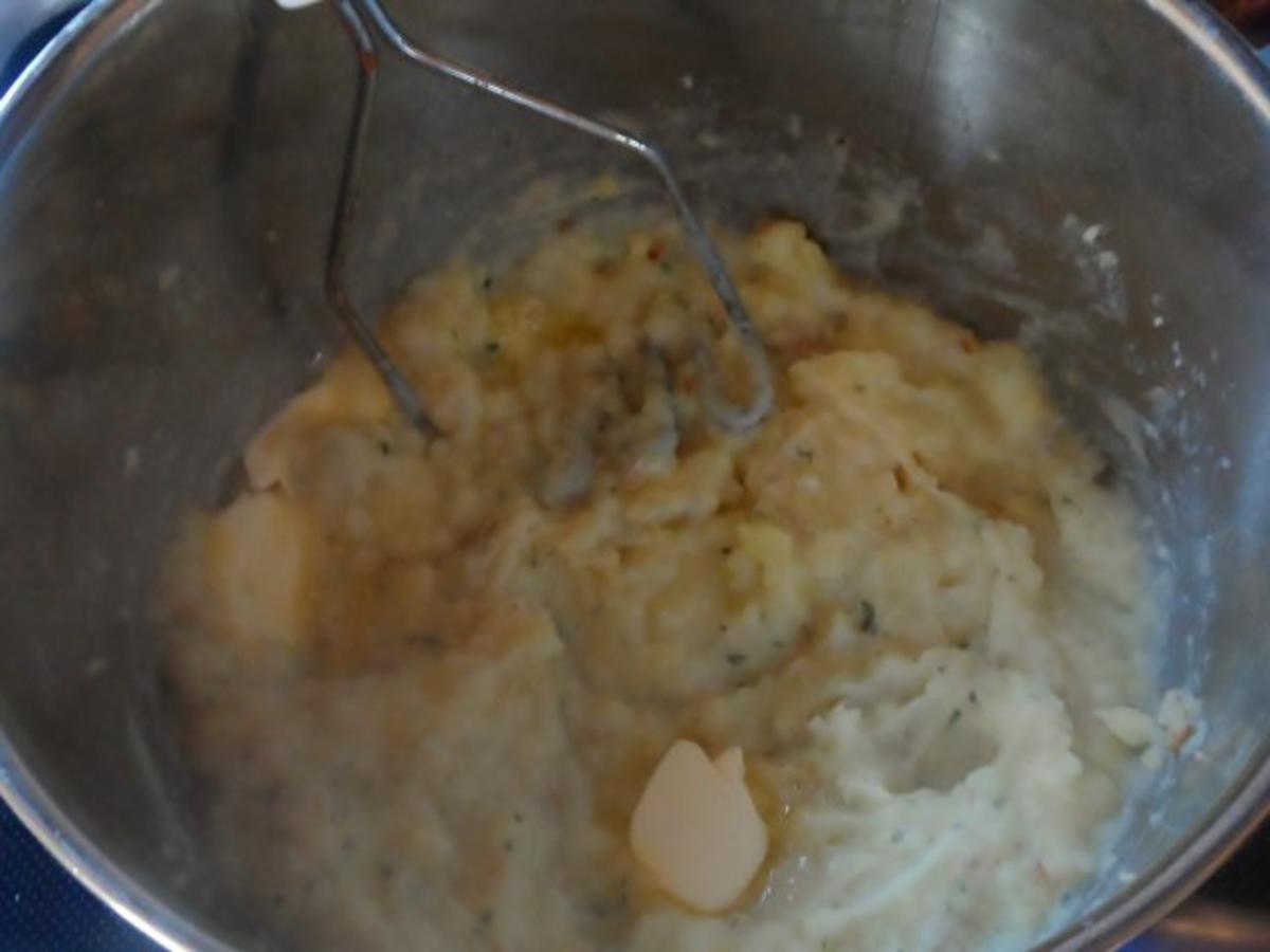 Beilagen: Knoblauch-Kartoffelpüree mit Rosmarin und Thymian - Rezept - Bild Nr. 6