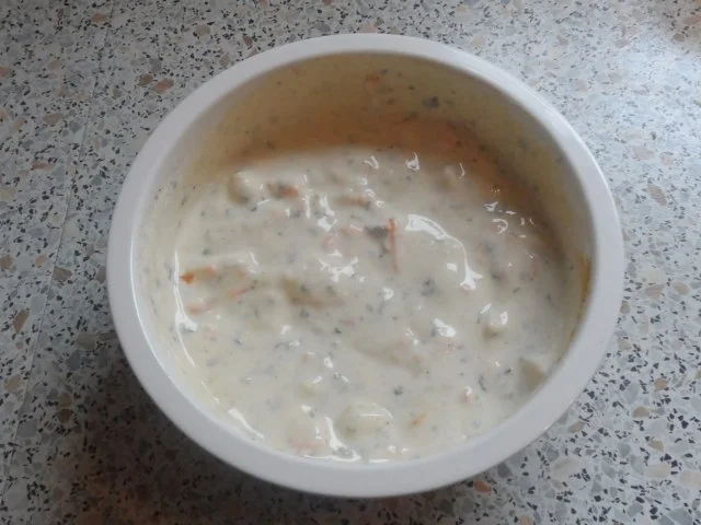 Knusprige Kohlrabischnitzel mit Apfel-Joghurt-Dip, Gurken-Birnen-Salat und Kartoffelpüree - Rezept - Bild Nr. 6