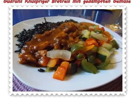 Gemüse: Knusperreis mit gedämpften Gemüse und Tomatensoße - Rezept