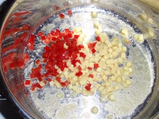 Rezept: Kartoffel-Karotten-Suppe mit Schinken-Topping Bild Nr. 4 Kartoffel-Karotten-Suppe mit Schinken-Topping - Rezept - Bild Nr. 4