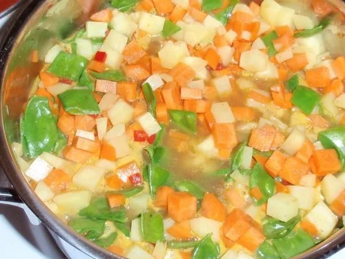 Rezept: Kartoffel-Karotten-Suppe mit Schinken-Topping Bild Nr. 7 Kartoffel-Karotten-Suppe mit Schinken-Topping - Rezept - Bild Nr. 7