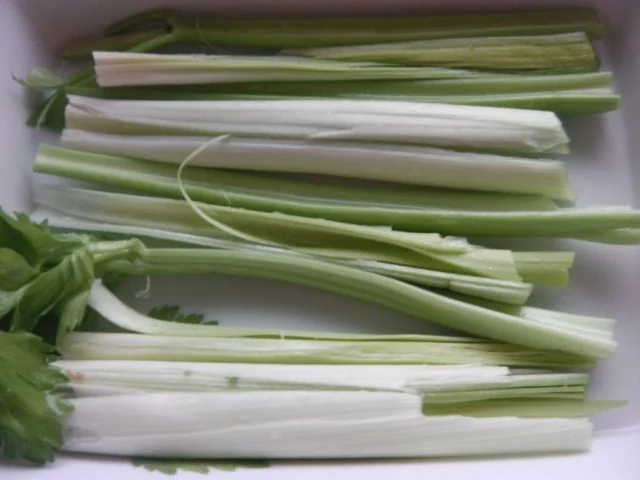 Rezept: Österreichisches Brathuhn (Brathendl) mit Semmelfülle Bild Nr. 8 Österreichisches Brathuhn (Brathendl) mit Semmelfülle - Rezept - Bild Nr. 8