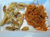 Gewokte Möhrenspaghetti mit gebratenen Eier-Schupfnudeln - Rezept