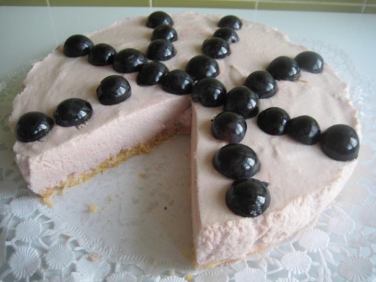 Traubenmousse-Torte - Rezept - Bild Nr. 3