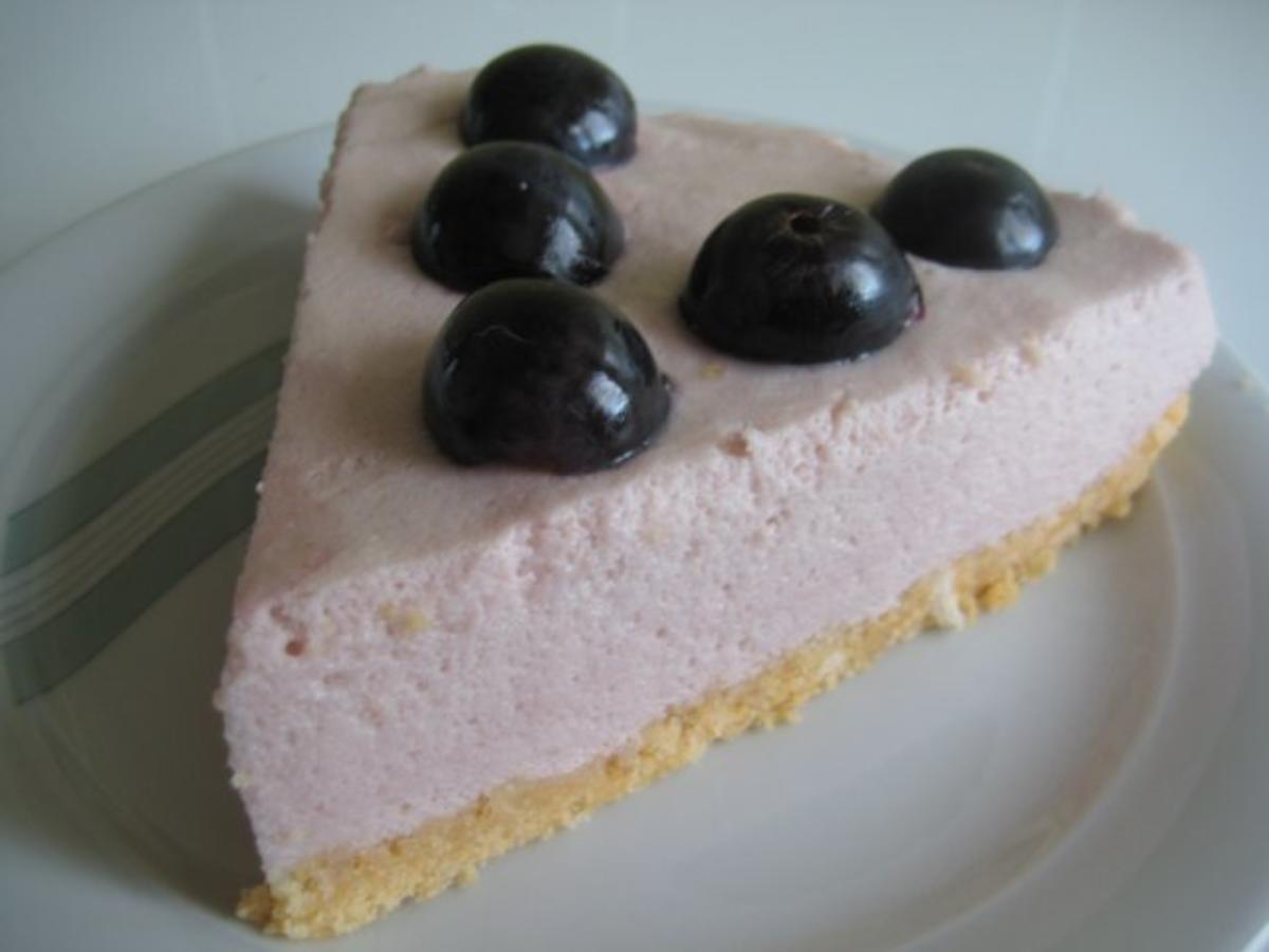 Traubenmousse-Torte - Rezept