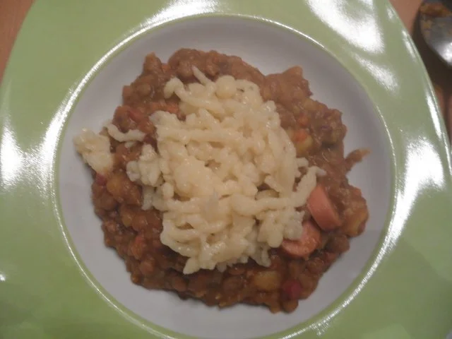 Rezept: Linsen mit Spätzle und Saitenwurst Linsen mit Spätzle und Saitenwurst - Rezept