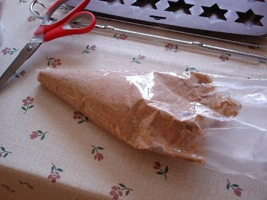 Rezept: Walnuss-Mandelsterne Bild Nr. 4 Walnuss-Mandelsterne - Rezept - Bild Nr. 4