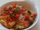 Hähnchen-Nudel-Auflauf mit Champignons, Broccoli und Tomaten-Sahne-Soße - Rezept