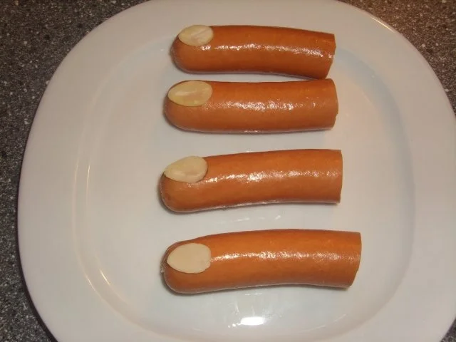 Rezept: Abgehackte Finger Bild Nr. 4 Abgehackte Finger - Rezept - Bild Nr. 4