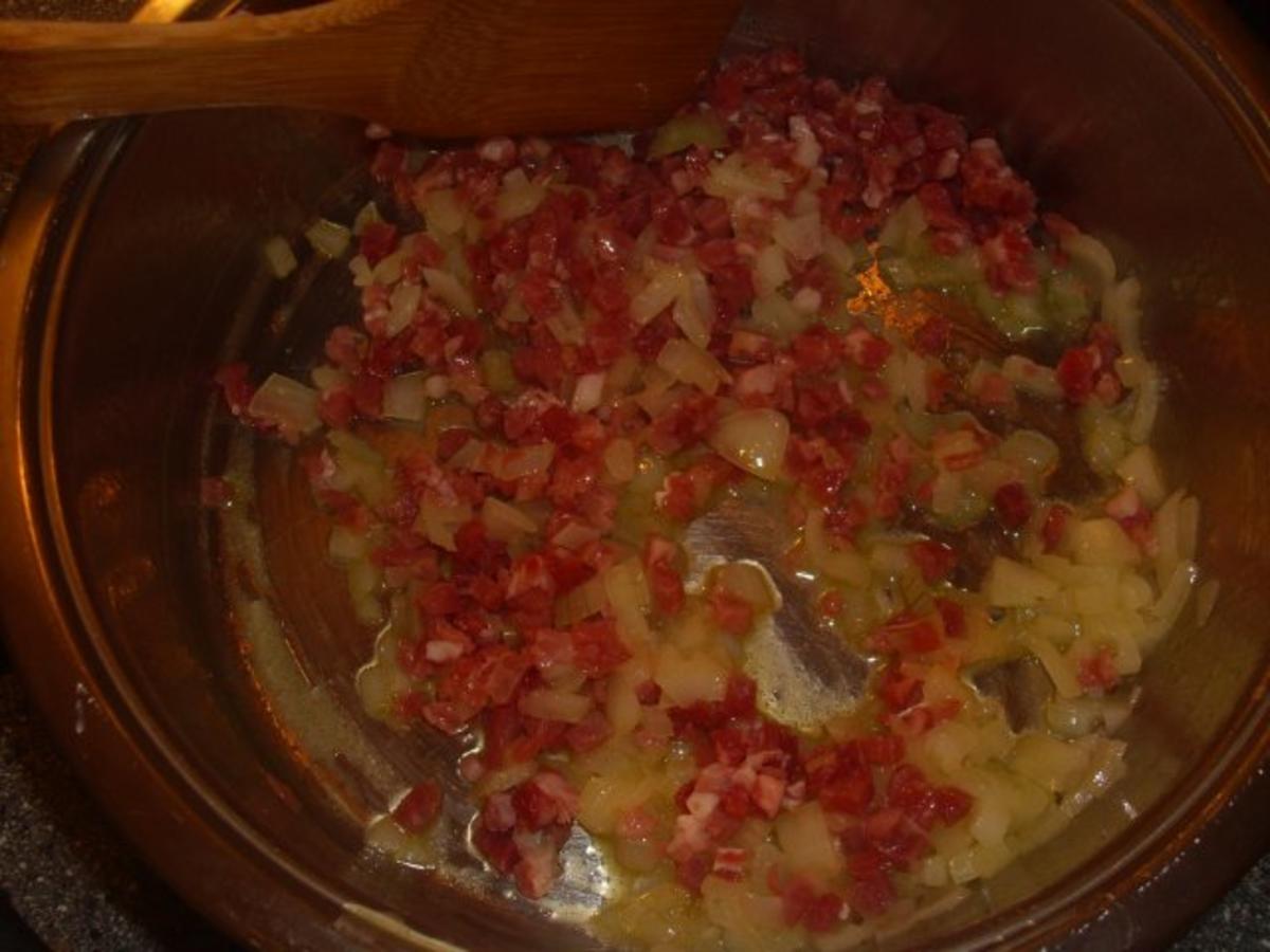 Kartoffel-Kohlrabi-Kräuter-Püree mit Champignon-Schinken-Zwiebeln - Rezept - Bild Nr. 4