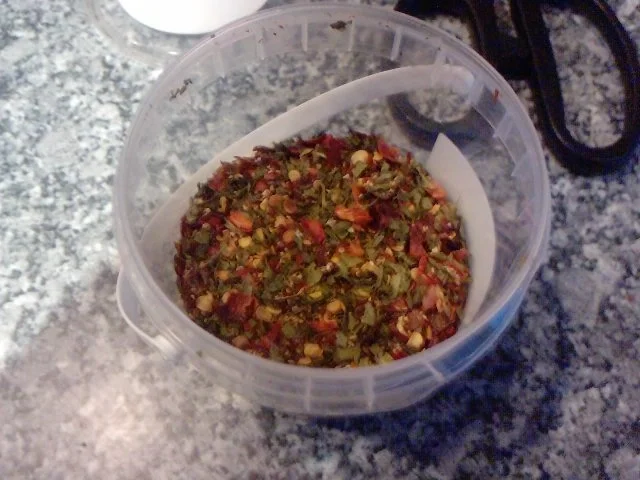 Rezept: DIE - MANCHE - MÖGEN - ES - NOCH - HEISSER - PASTA - ARRABIATA - PFANNE Bild Nr. 5 DIE - MANCHE - MÖGEN - ES - NOCH - HEISSER - PASTA - ARRABIATA - PFANNE - Rezept - Bild Nr. 5