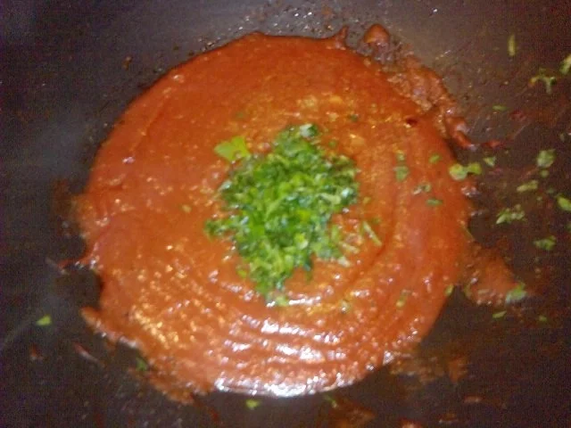 Rezept: DIE - MANCHE - MÖGEN - ES - NOCH - HEISSER - PASTA - ARRABIATA - PFANNE Bild Nr. 7 DIE - MANCHE - MÖGEN - ES - NOCH - HEISSER - PASTA - ARRABIATA - PFANNE - Rezept - Bild Nr. 7