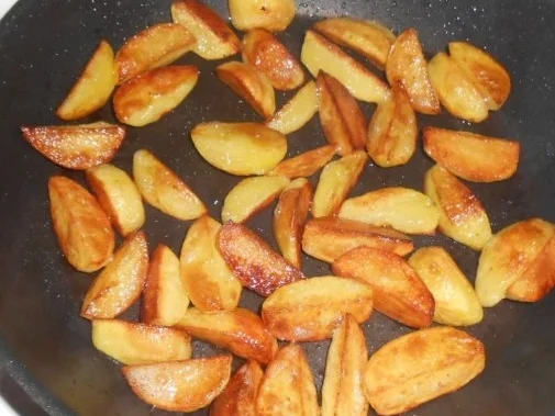 Rotbarschfilet aus dem Ofen mit pikanten Kartoffelspalten - Rezept - Bild Nr. 8